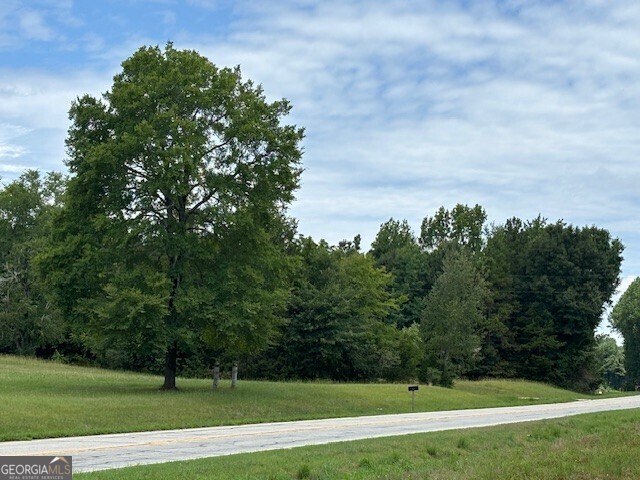 823 Highway 63