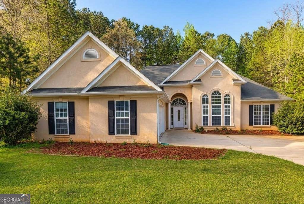 Photo of 230 Hidden Brook Trail, Fayetteville, GA 30215 (MLS # 10816760)