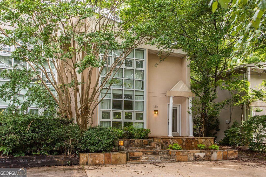 Photo of 1214 Cleburne Avenue, Atlanta, GA 30307 (MLS # 10655996)