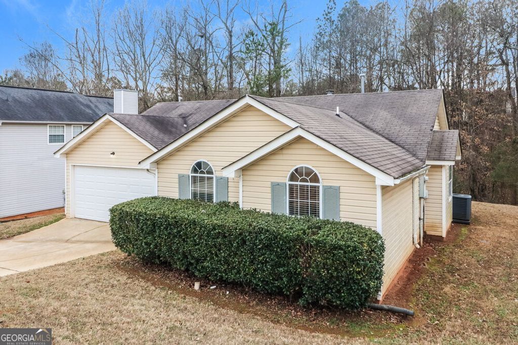 Photo of 3665 Arrowhead Place, Douglasville, GA 30135 (MLS # 10697180)
