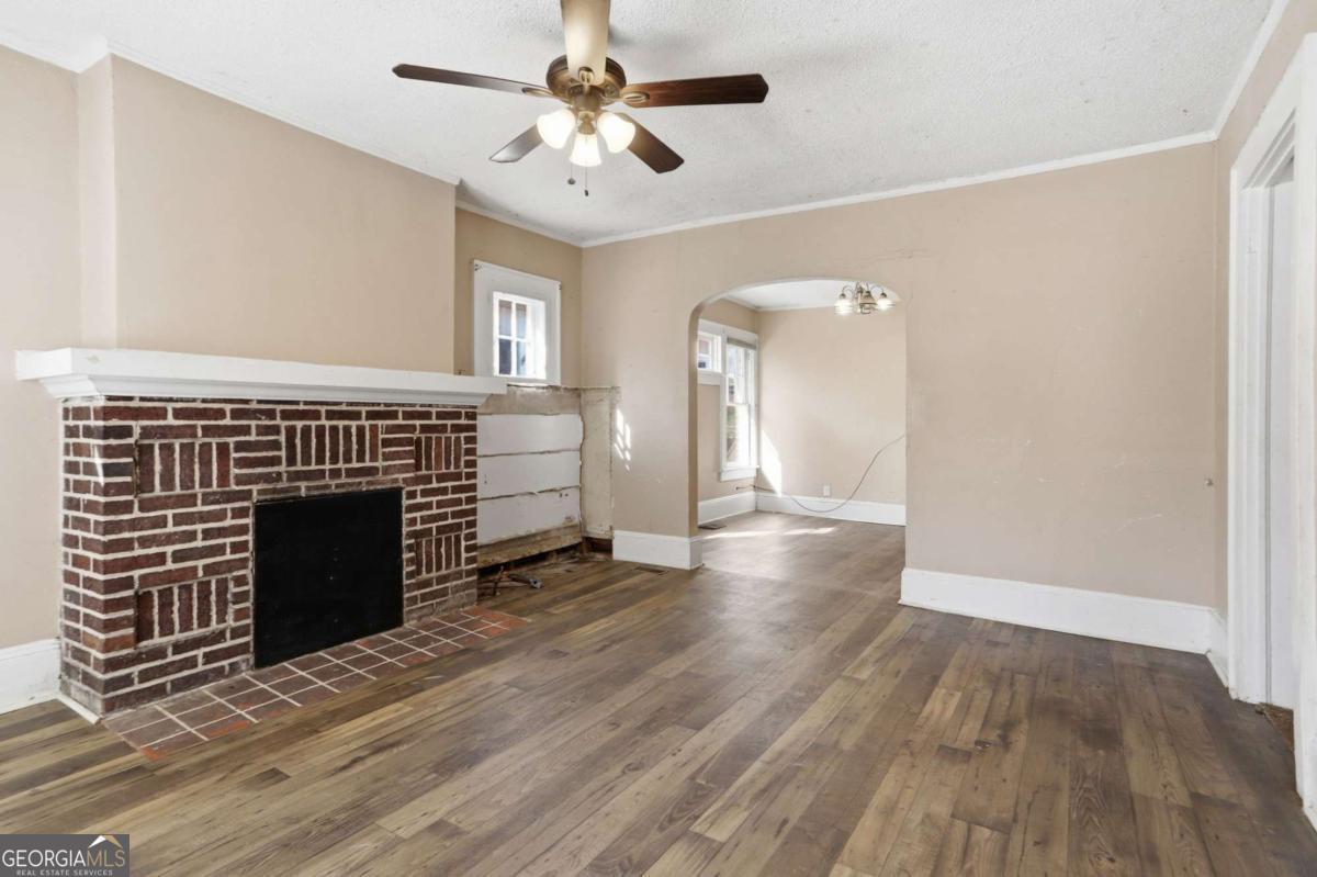 1535 Pineview TER SW