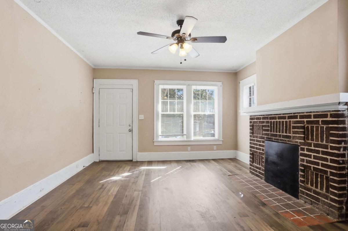 1535 Pineview TER SW