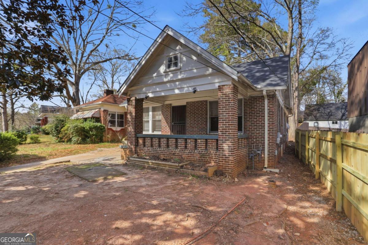 1535 Pineview TER SW