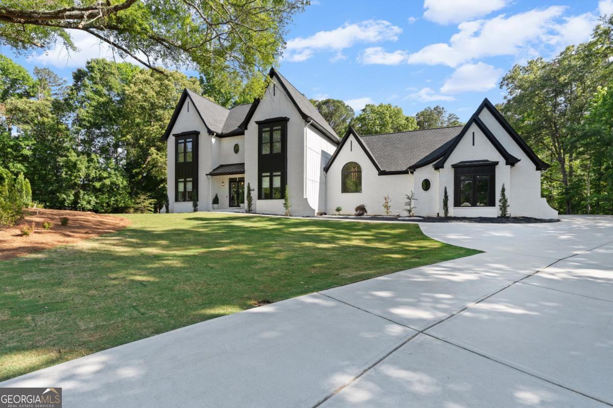 4032 Wesley Chapel RD