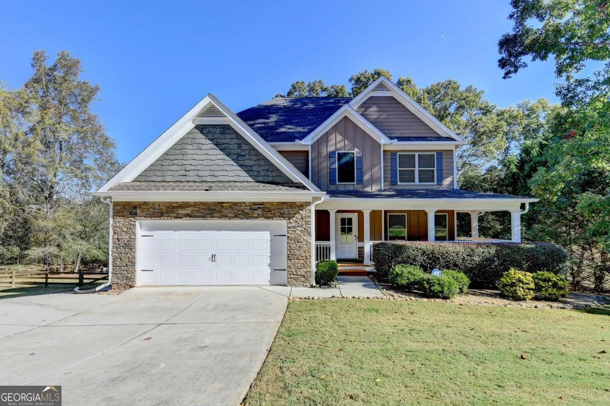 1755 Lark Trail