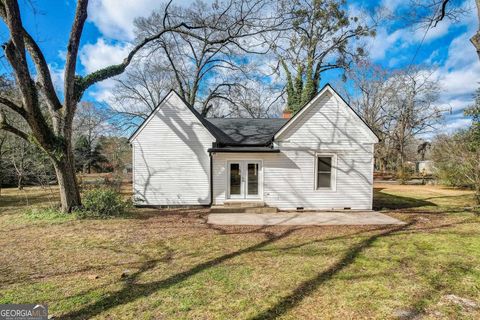 A home in Shady Dale