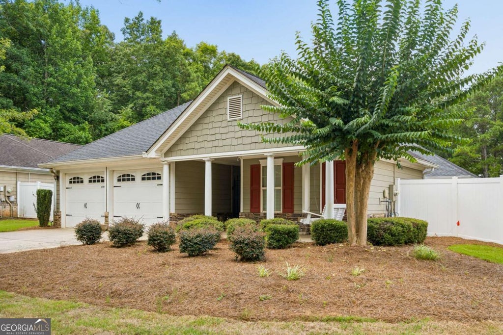 Photo of 162 Cottage Club Drive, Locust Grove, GA 30248 (MLS # 10805644)