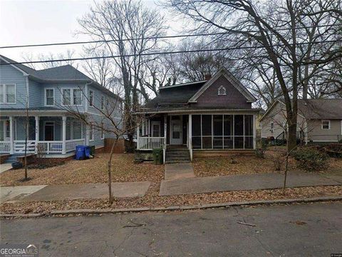 Photo of 770 Cooper Street SW, Atlanta, GA 30315 (MLS # 10711411)