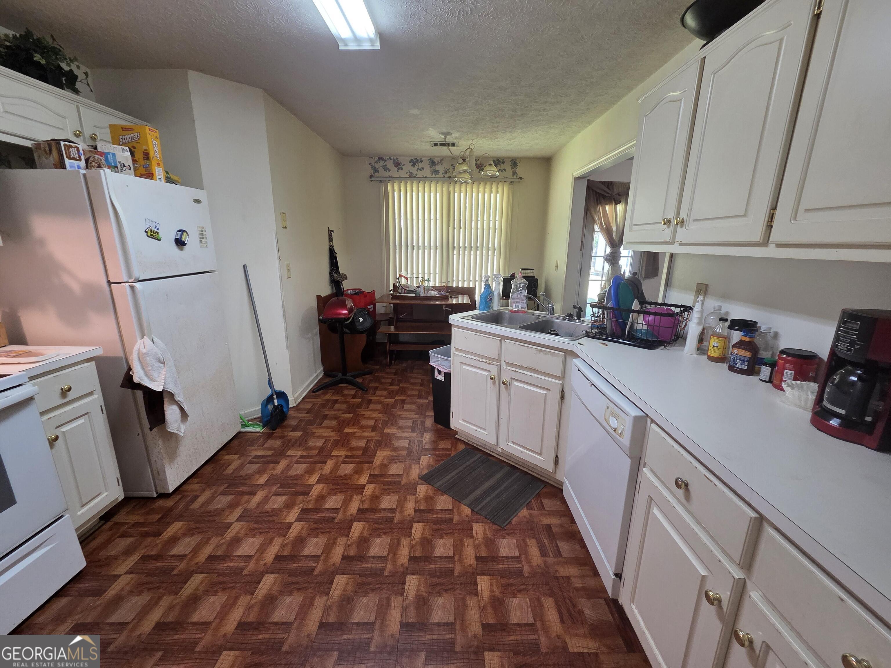 RIDGEFIELD - Residential