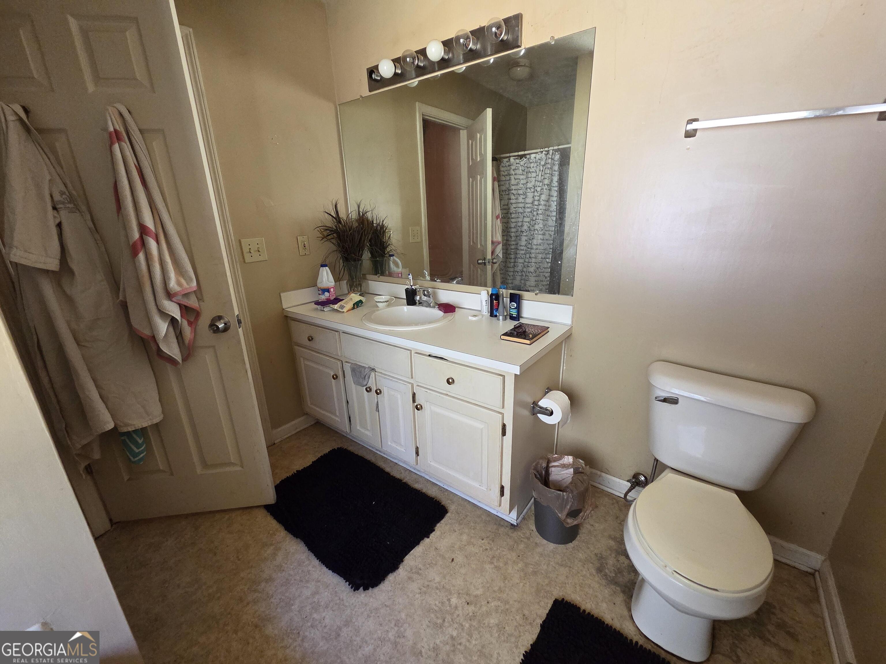 RIDGEFIELD - Residential