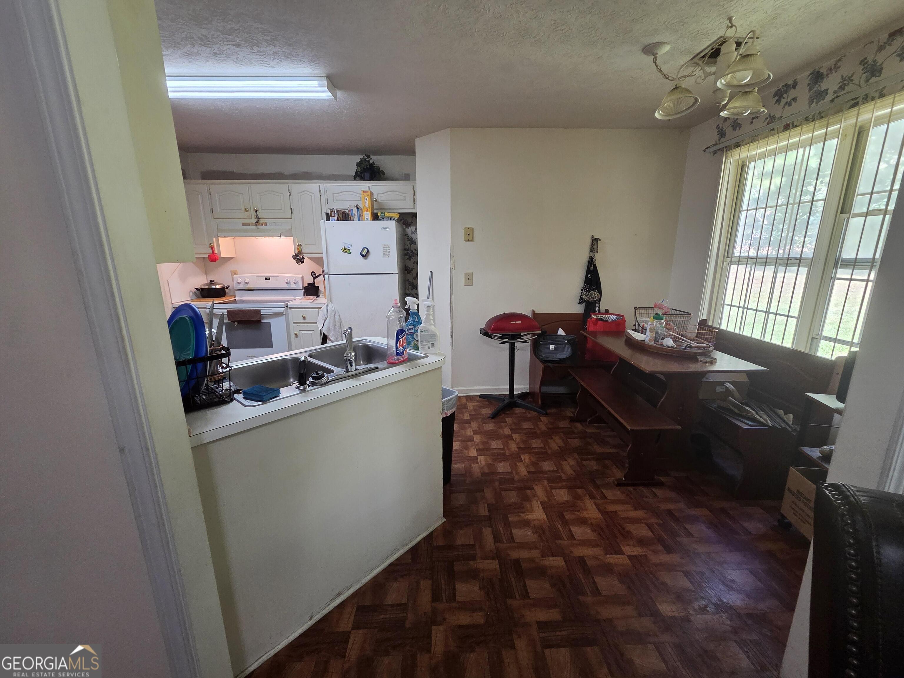 RIDGEFIELD - Residential