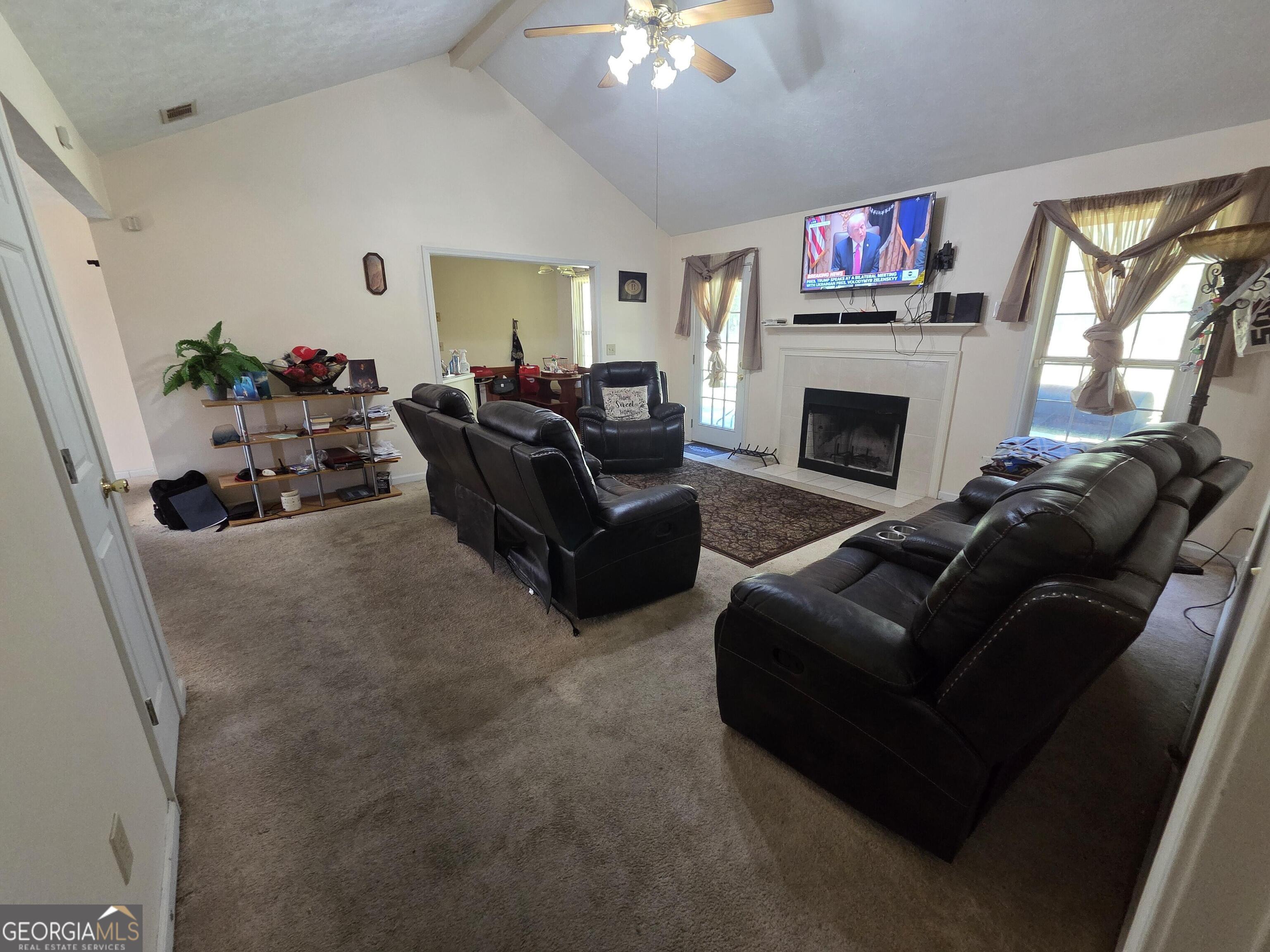 RIDGEFIELD - Residential