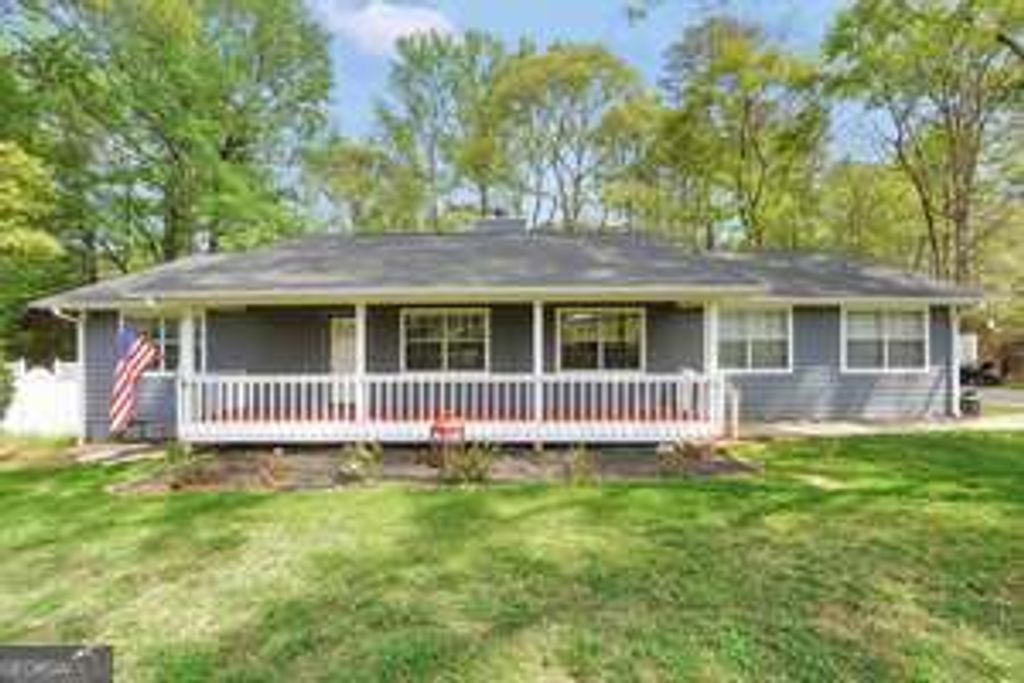 Photo of 231 Meadowbrook Drive, Mcdonough, GA 30253 (MLS # 10775594)