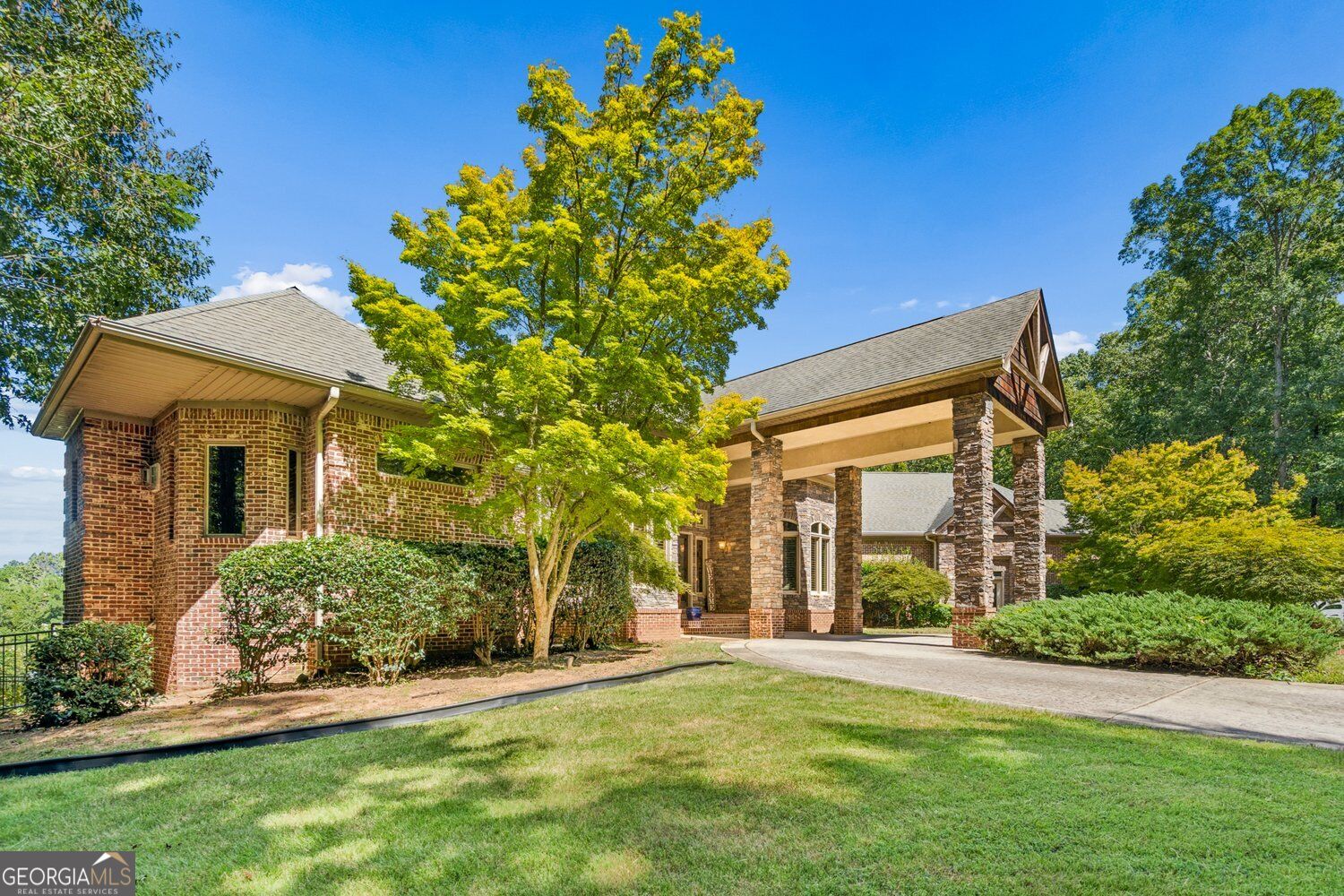 55 Cook LN
