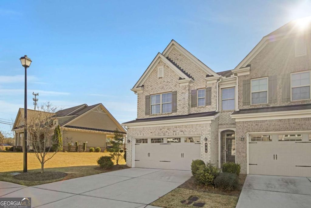 Photo of 811 Mason Grove Parkway, Lawrenceville, GA 30043 (MLS # 10656191)