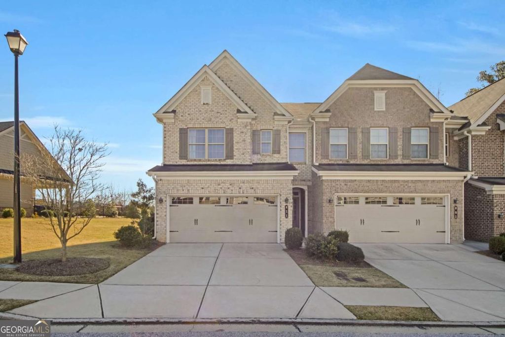 Photo of 811 Mason Grove Parkway, Lawrenceville, GA 30043 (MLS # 10656191)