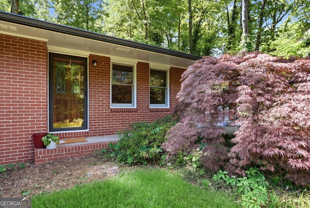 Photo of 744 Bonnie Dell Drive, Marietta, GA 30062 (MLS # 10740138)