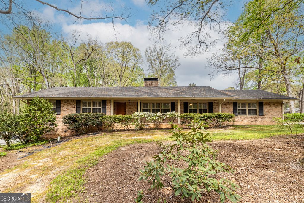 Photo of 3360 Embry Hills Drive, Atlanta, GA 30341 (MLS # 10727055)