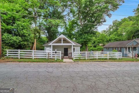 Photo of 1841 Phillips Avenue, Atlanta, GA 30344 (MLS # 10767180)