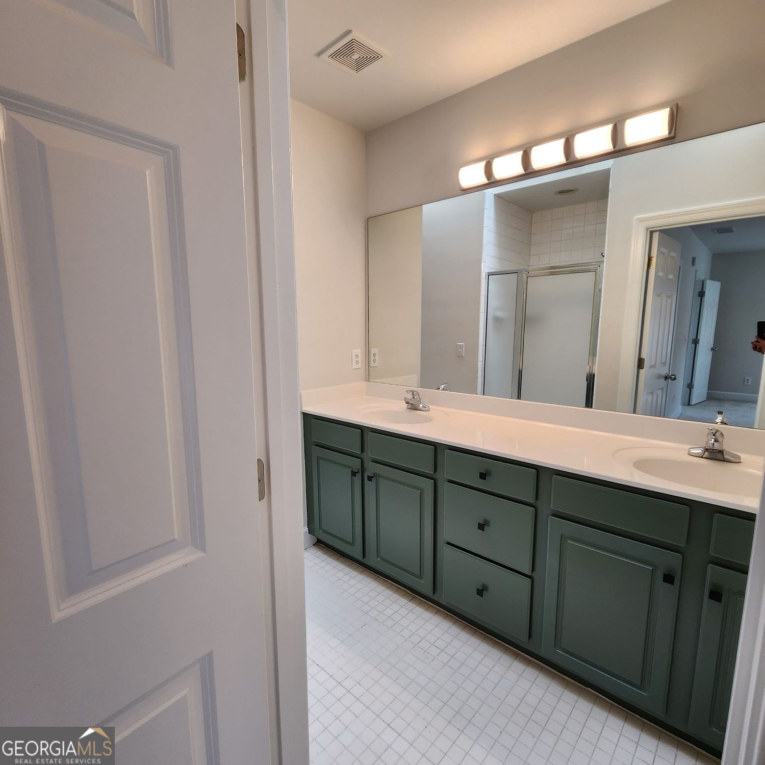 Atlanta, Georgia 30306, United States, 3 Bedrooms Bedrooms, ,4 BathroomsBathrooms,Residential,Active,228835