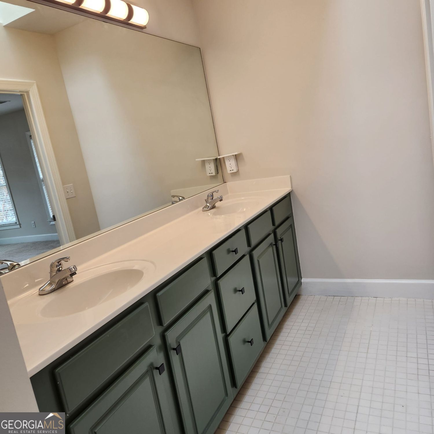 Atlanta, Georgia 30306, United States, 3 Bedrooms Bedrooms, ,4 BathroomsBathrooms,Residential,Active,228835