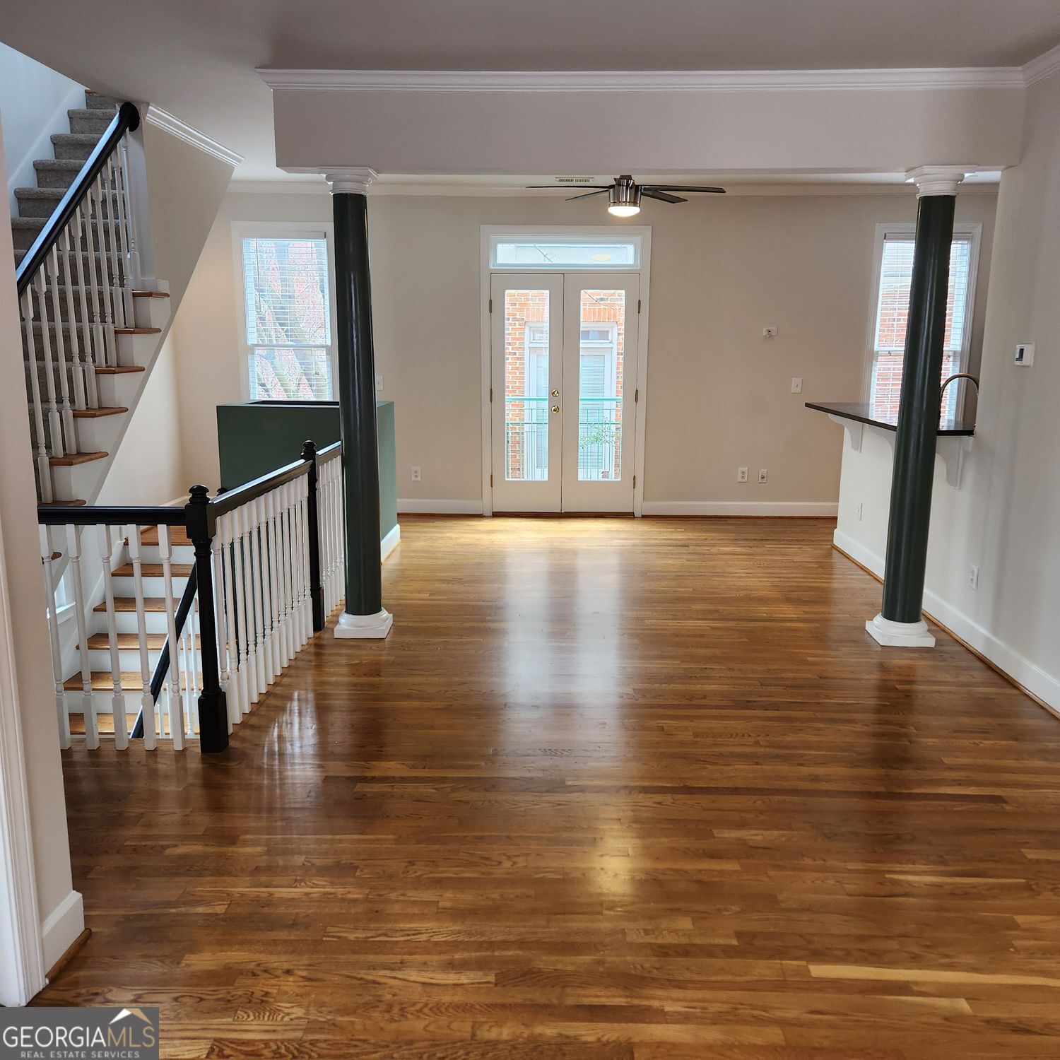 Atlanta, Georgia 30306, United States, 3 Bedrooms Bedrooms, ,4 BathroomsBathrooms,Residential,Active,228835