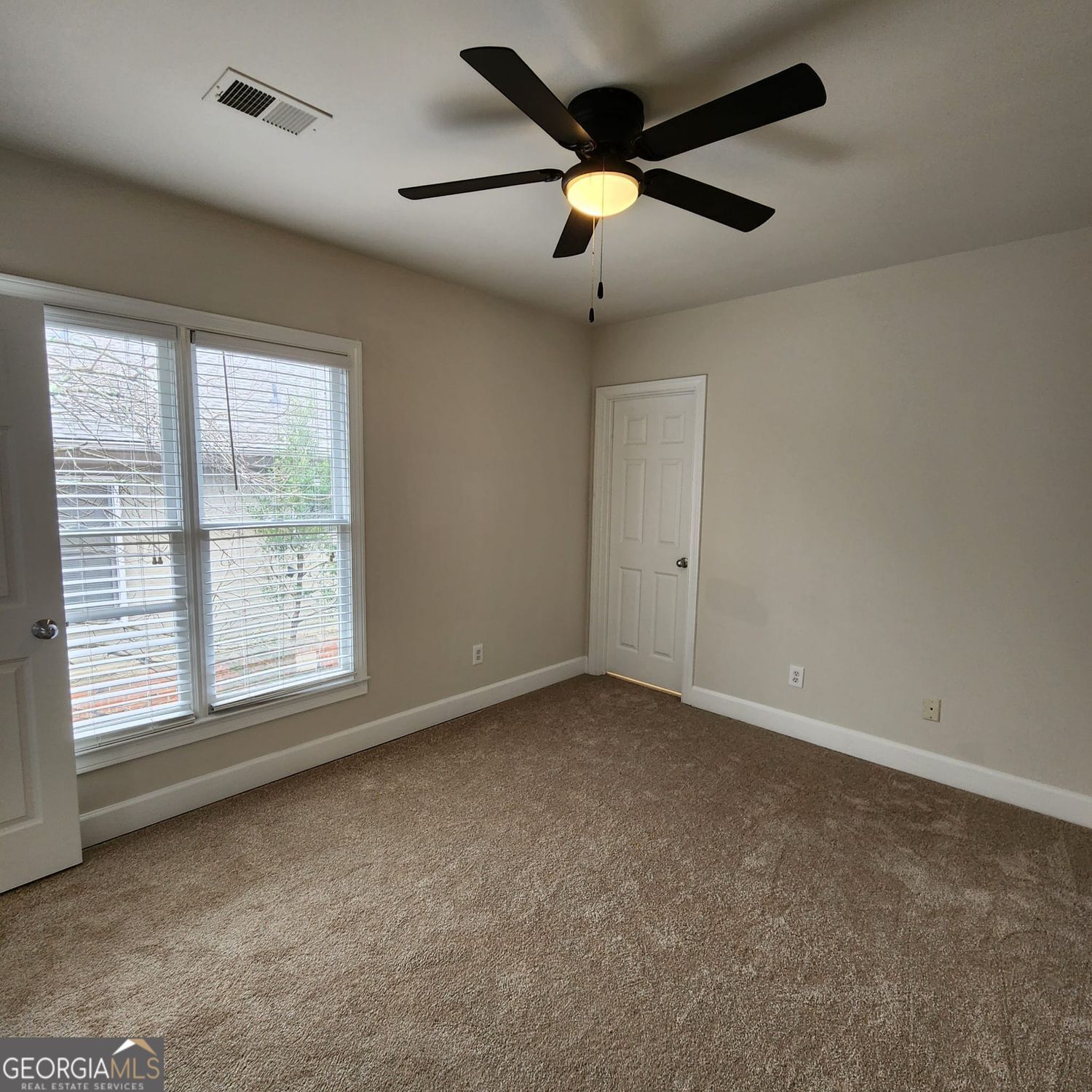 Atlanta, Georgia 30306, United States, 3 Bedrooms Bedrooms, ,4 BathroomsBathrooms,Residential,Active,228835