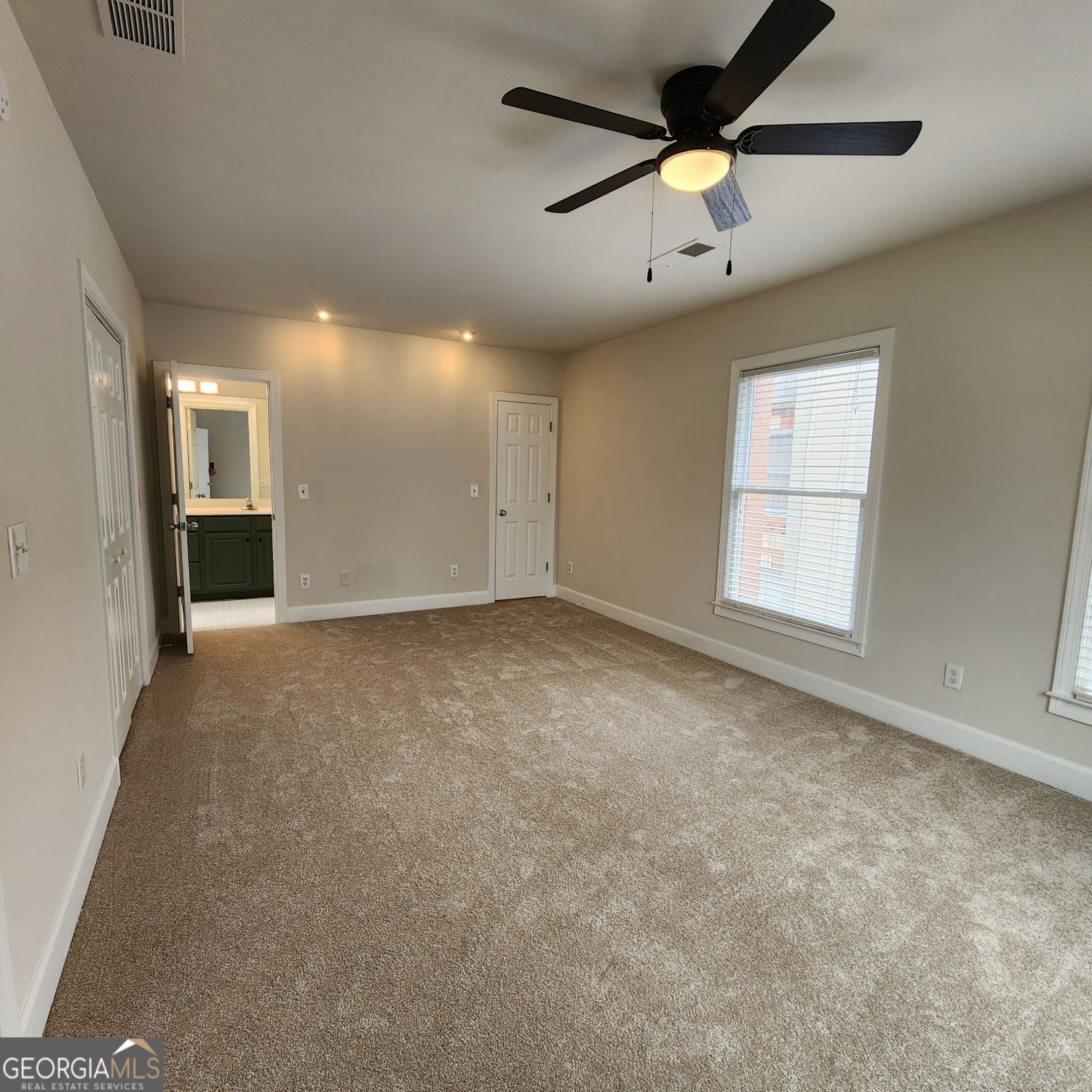 Atlanta, Georgia 30306, United States, 3 Bedrooms Bedrooms, ,4 BathroomsBathrooms,Residential,Active,228835