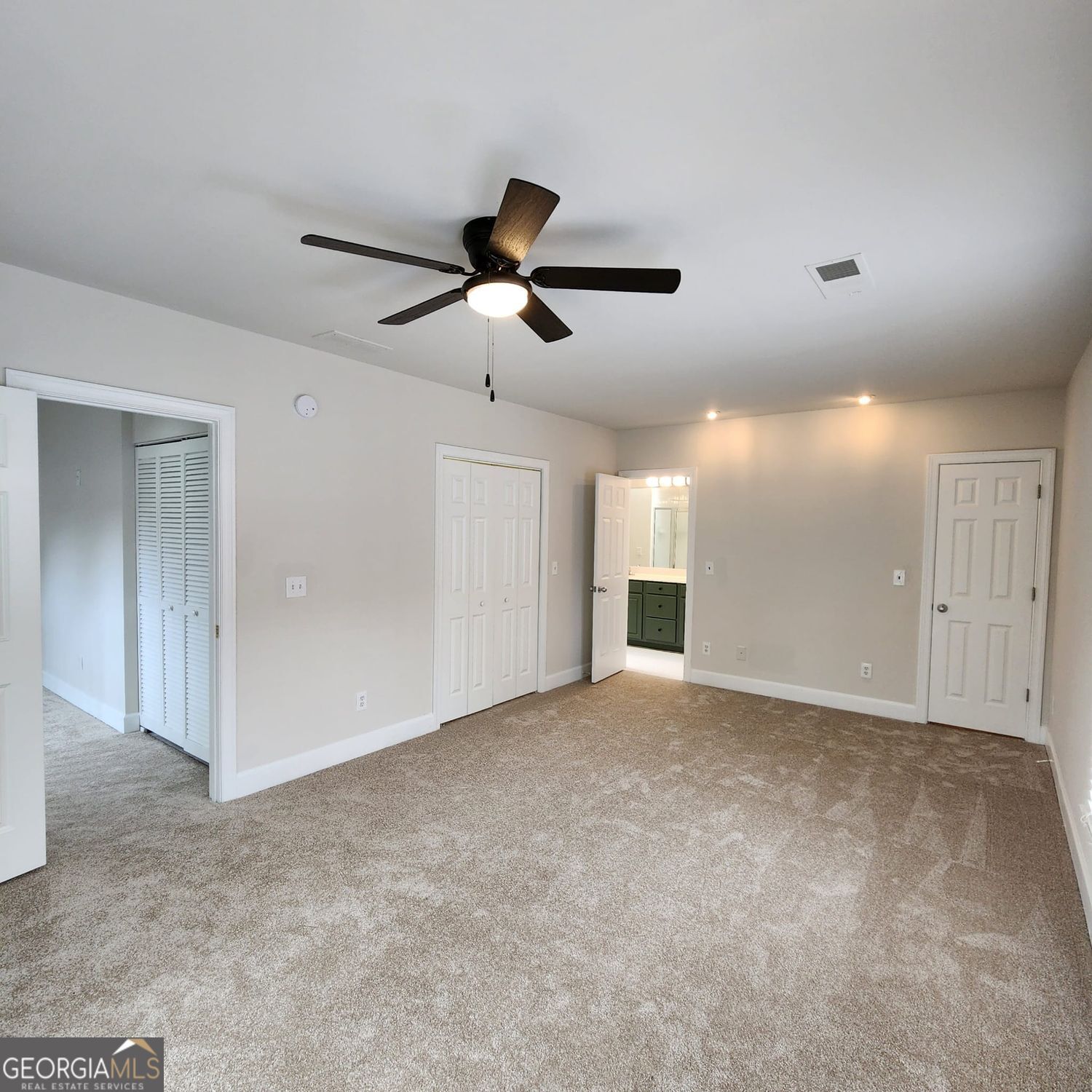 Atlanta, Georgia 30306, United States, 3 Bedrooms Bedrooms, ,4 BathroomsBathrooms,Residential,Active,228835