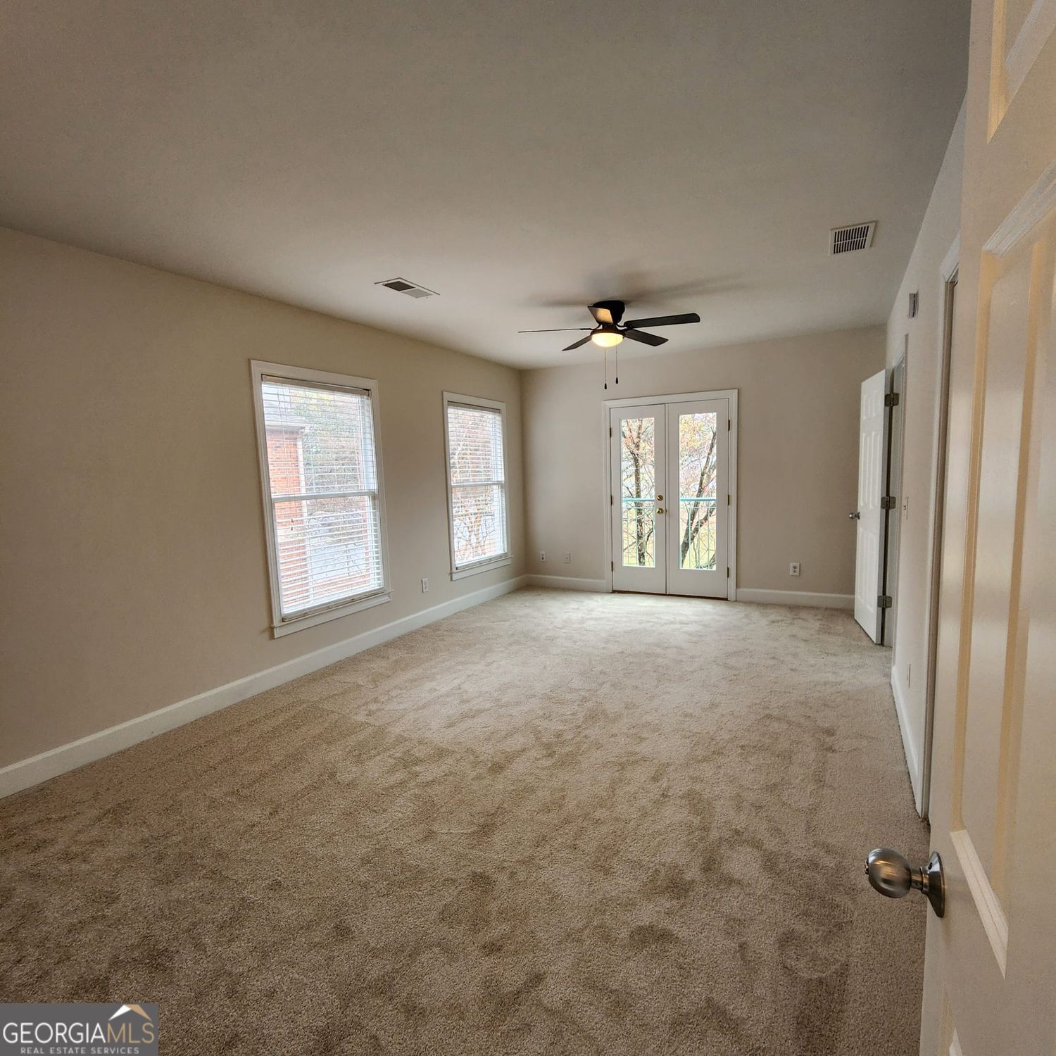 Atlanta, Georgia 30306, United States, 3 Bedrooms Bedrooms, ,4 BathroomsBathrooms,Residential,Active,228835