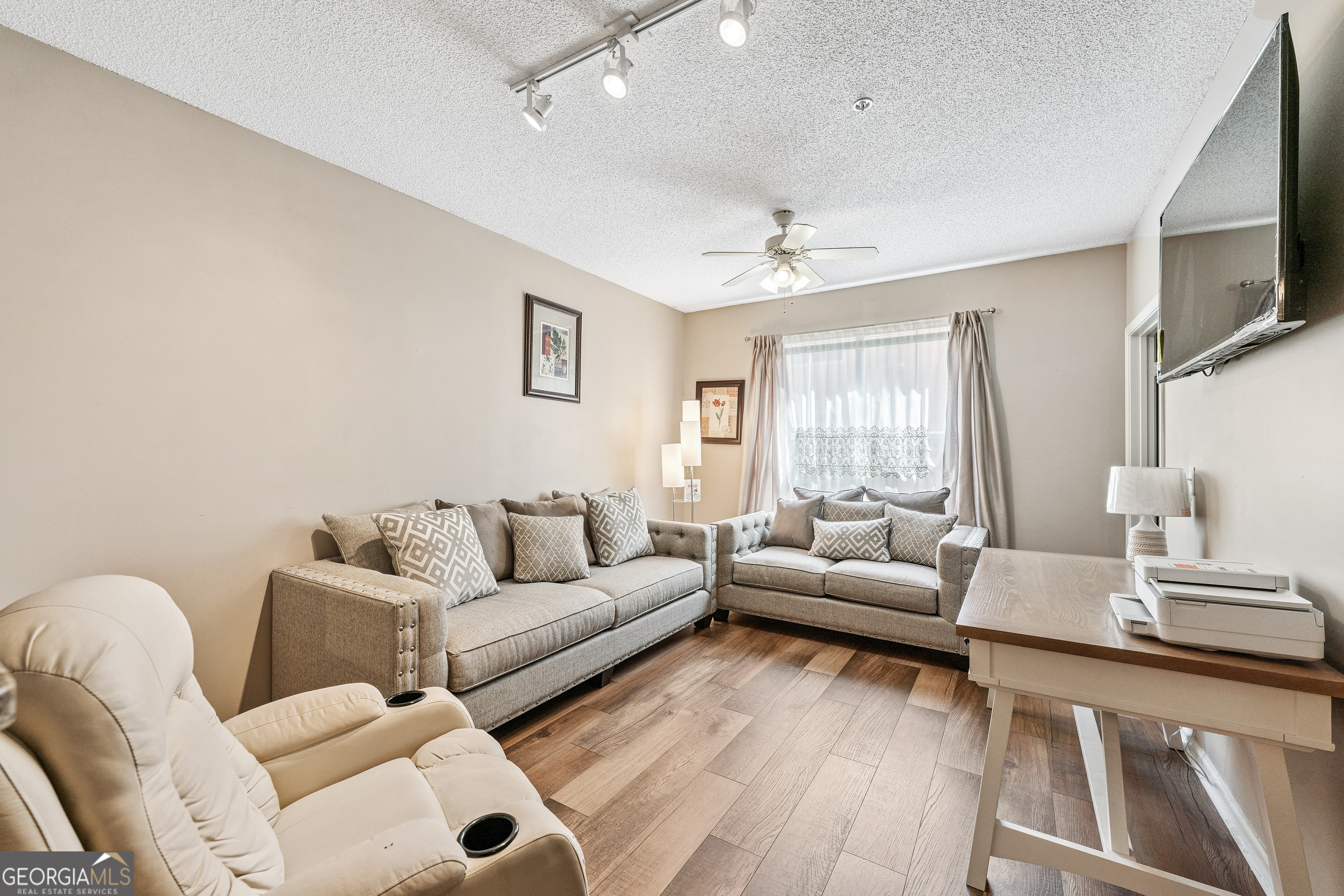 10 Perimeter Summit BLVD NE 2302