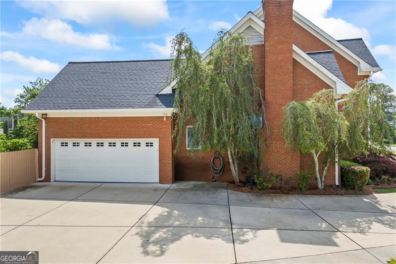 1402 Bromley DR