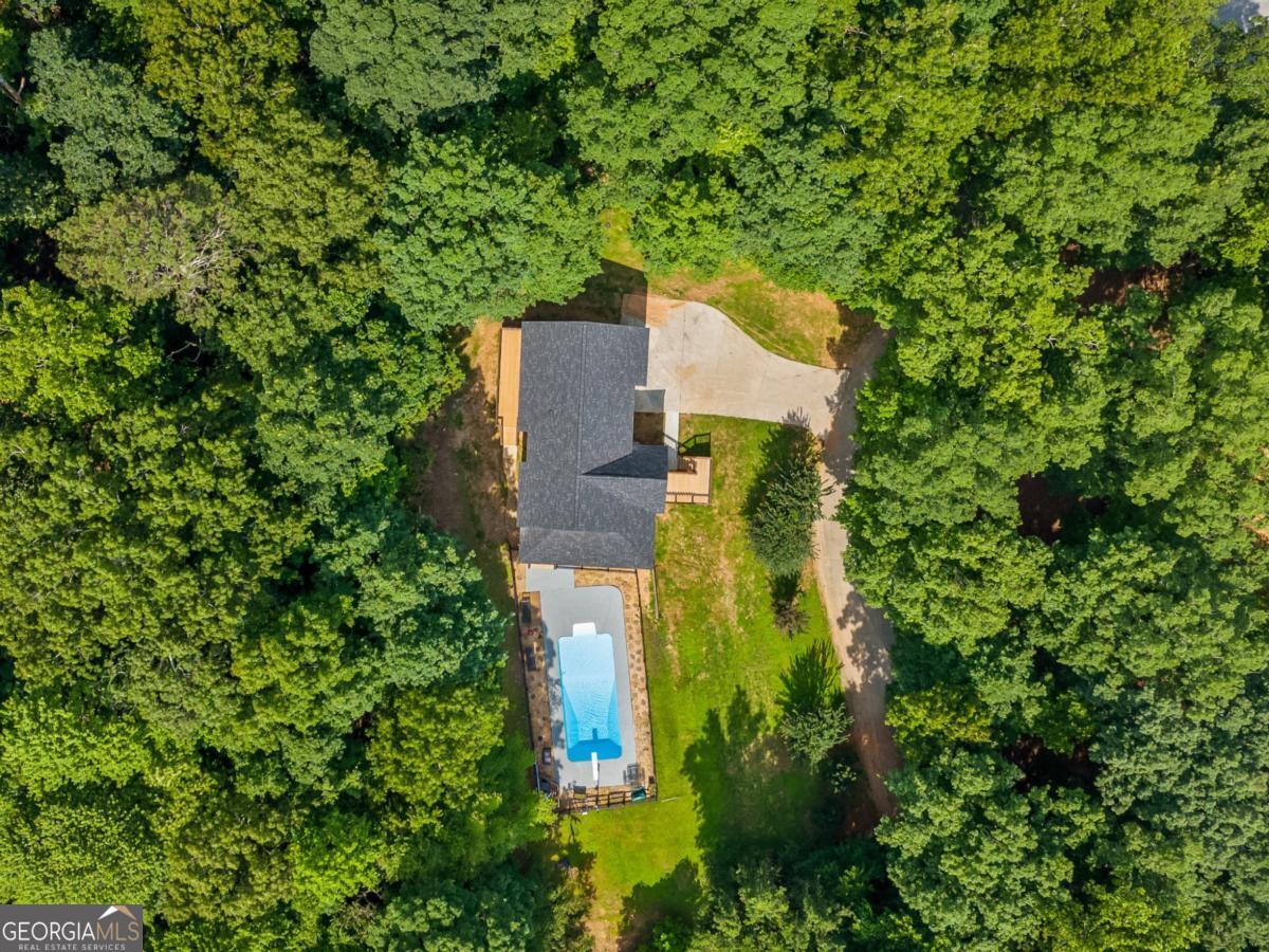 109 Lakeview CT