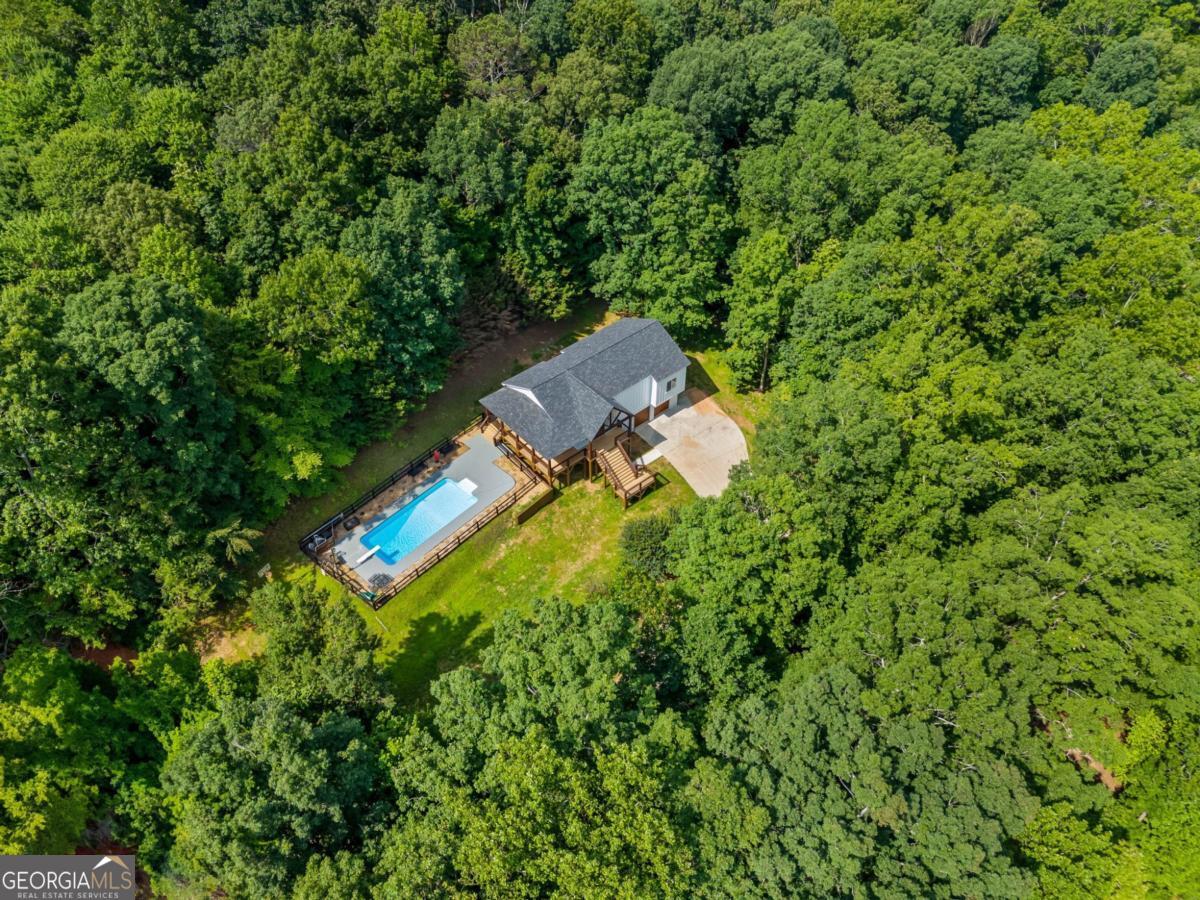109 Lakeview CT
