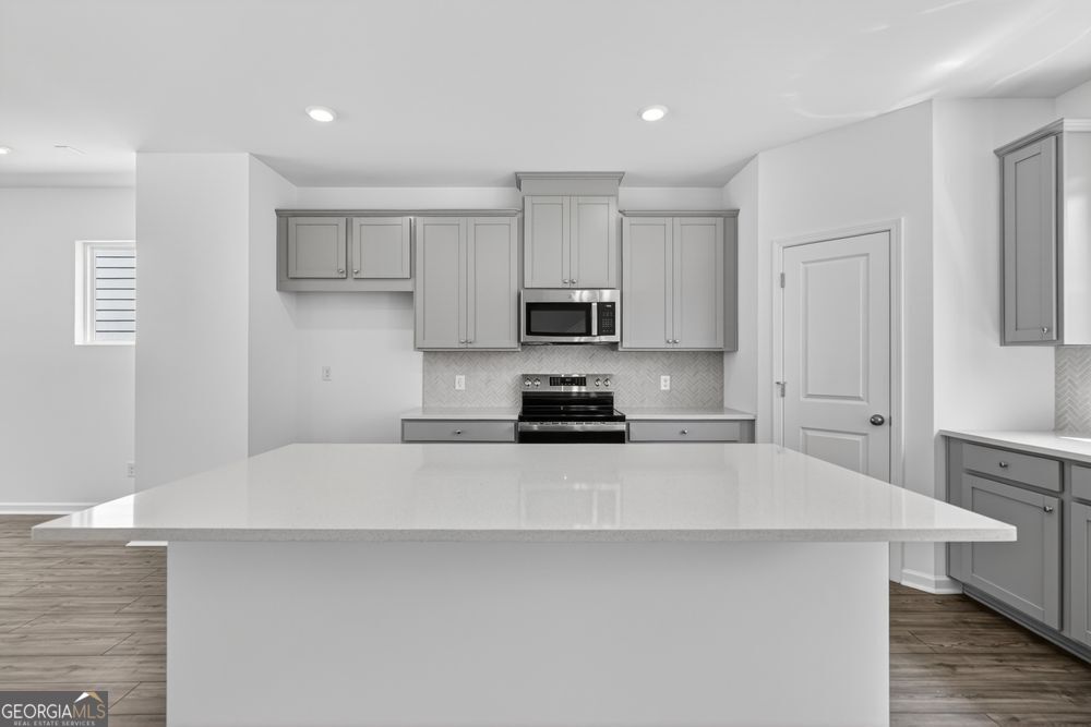 5735 Schelton PL SE