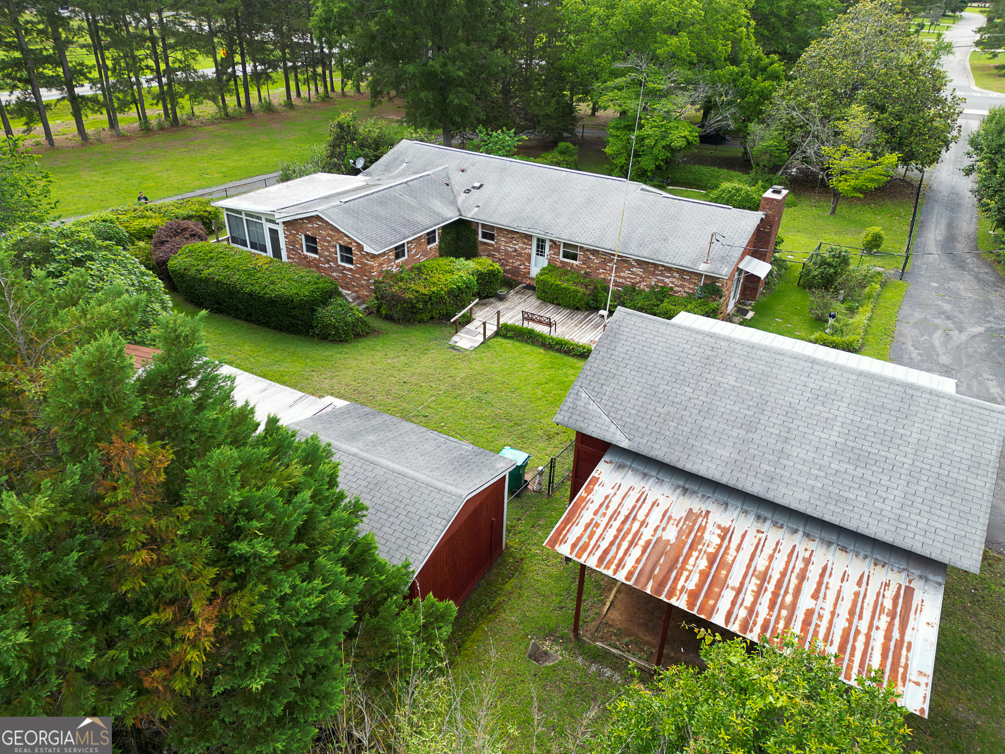 1796 Houston Lake RD
