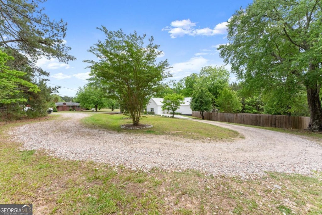 Photo of 1519 New Hope Church Road, Loganville, GA 30052 (MLS # 10853316)