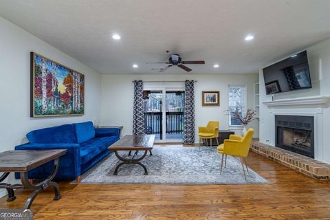 1901 Cumberland CT SE Smyrna GA 30080