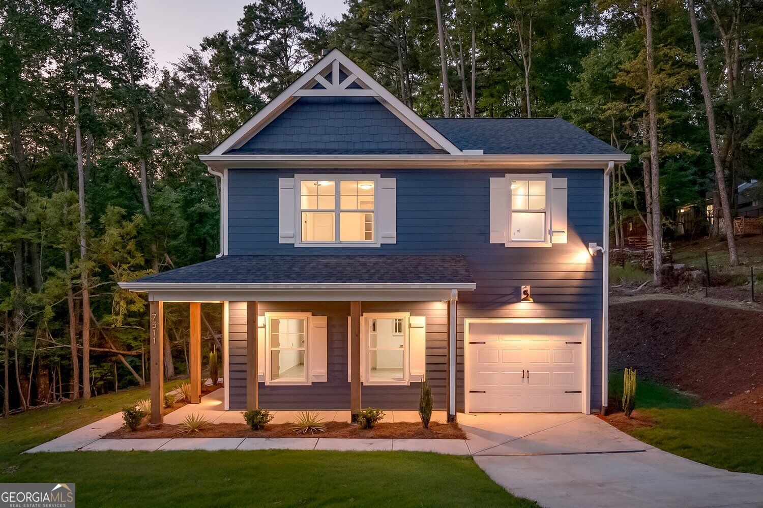 7511 Magnolia LN