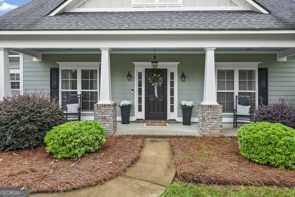 Photo of 156 Brittany Lakes Drive, Leesburg, GA 31763 (MLS # 10804840)