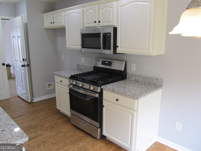 5815 Mountain Top PL