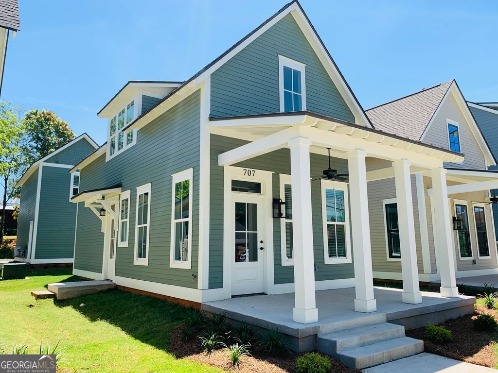 Photo of 707 Jefferson Street, Lagrange, GA 30240 (MLS # 10669294)