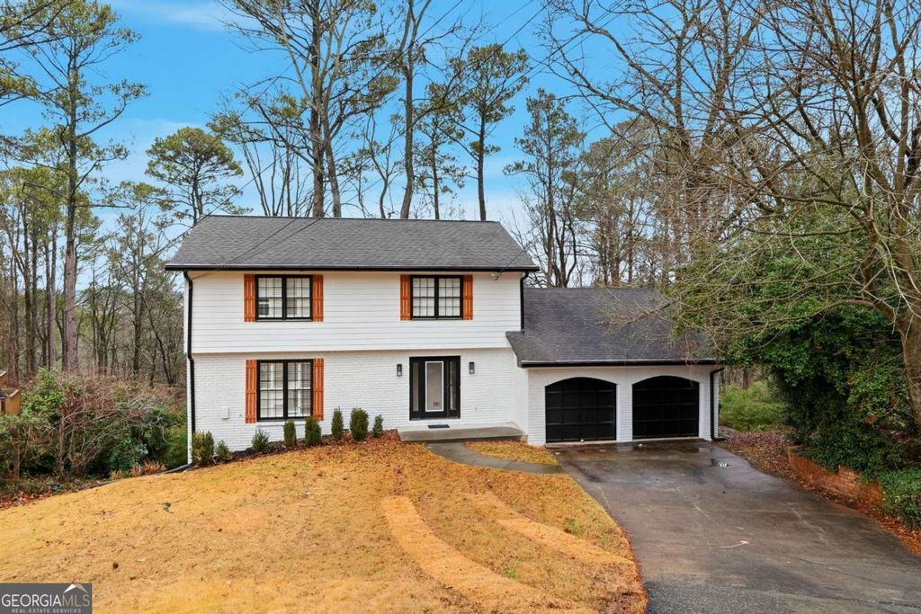 Photo of 2958 Applewood Court NE, Atlanta, GA 30345 (MLS # 10666794)