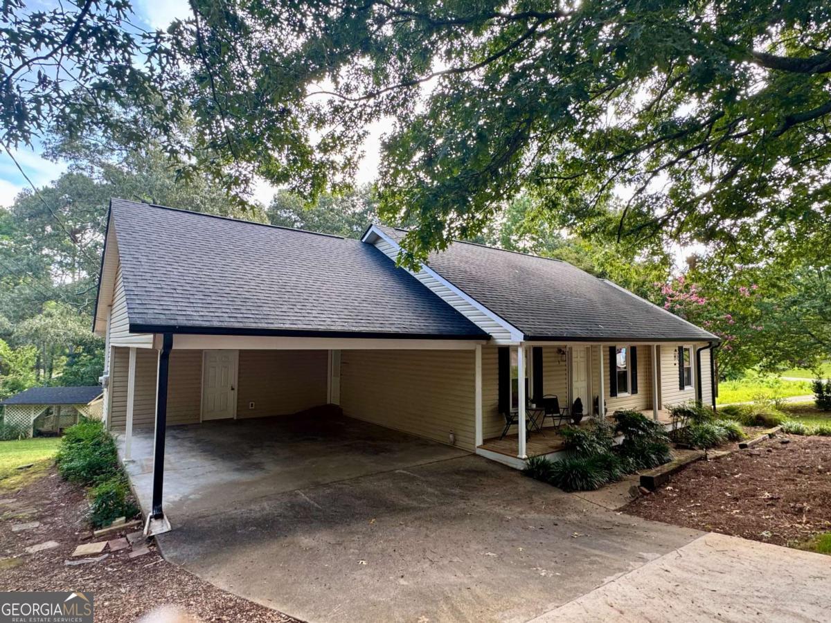 9 Woodberry DR