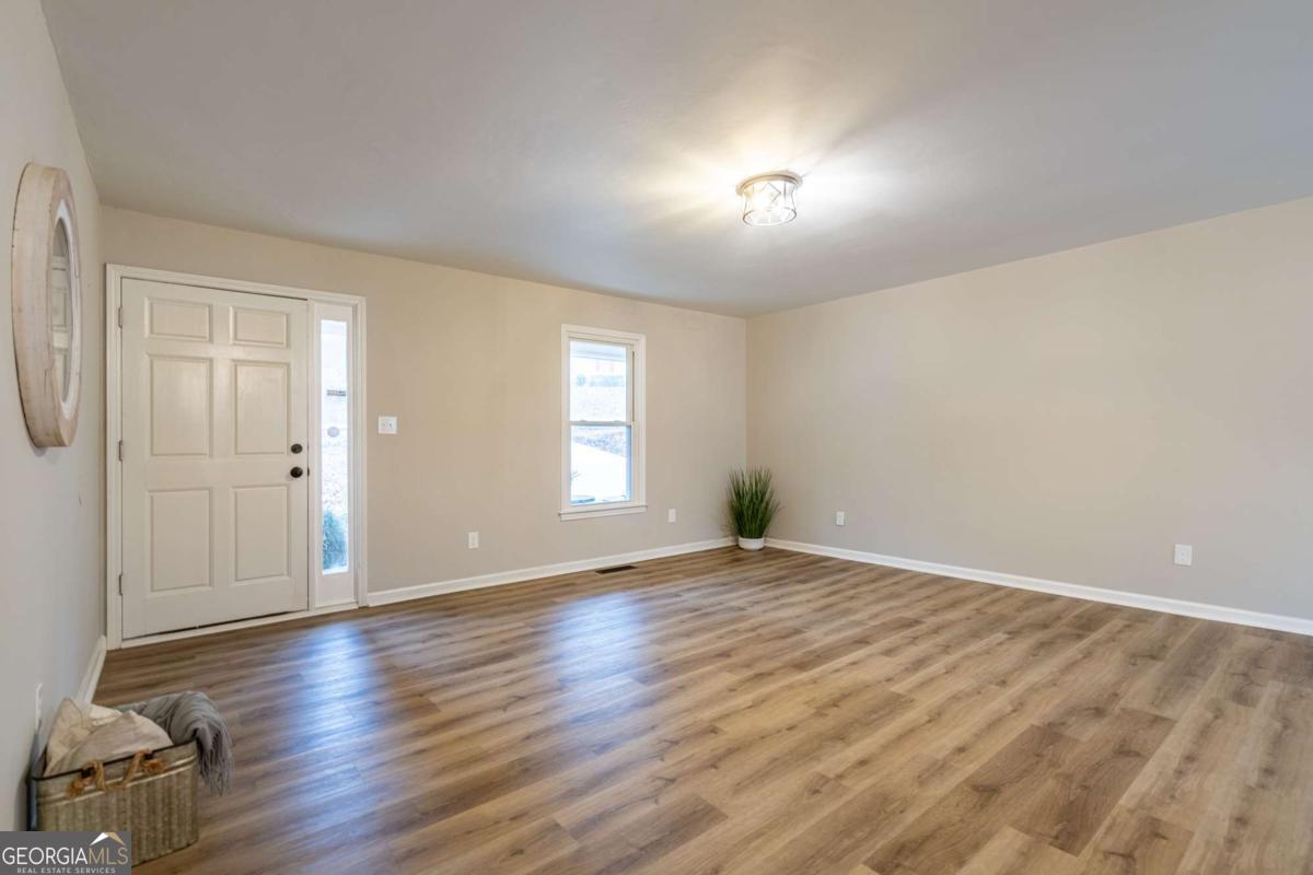 9 Woodberry DR