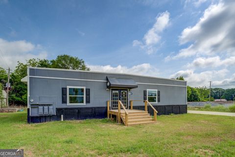 345 Lyons ST Jackson GA 30233