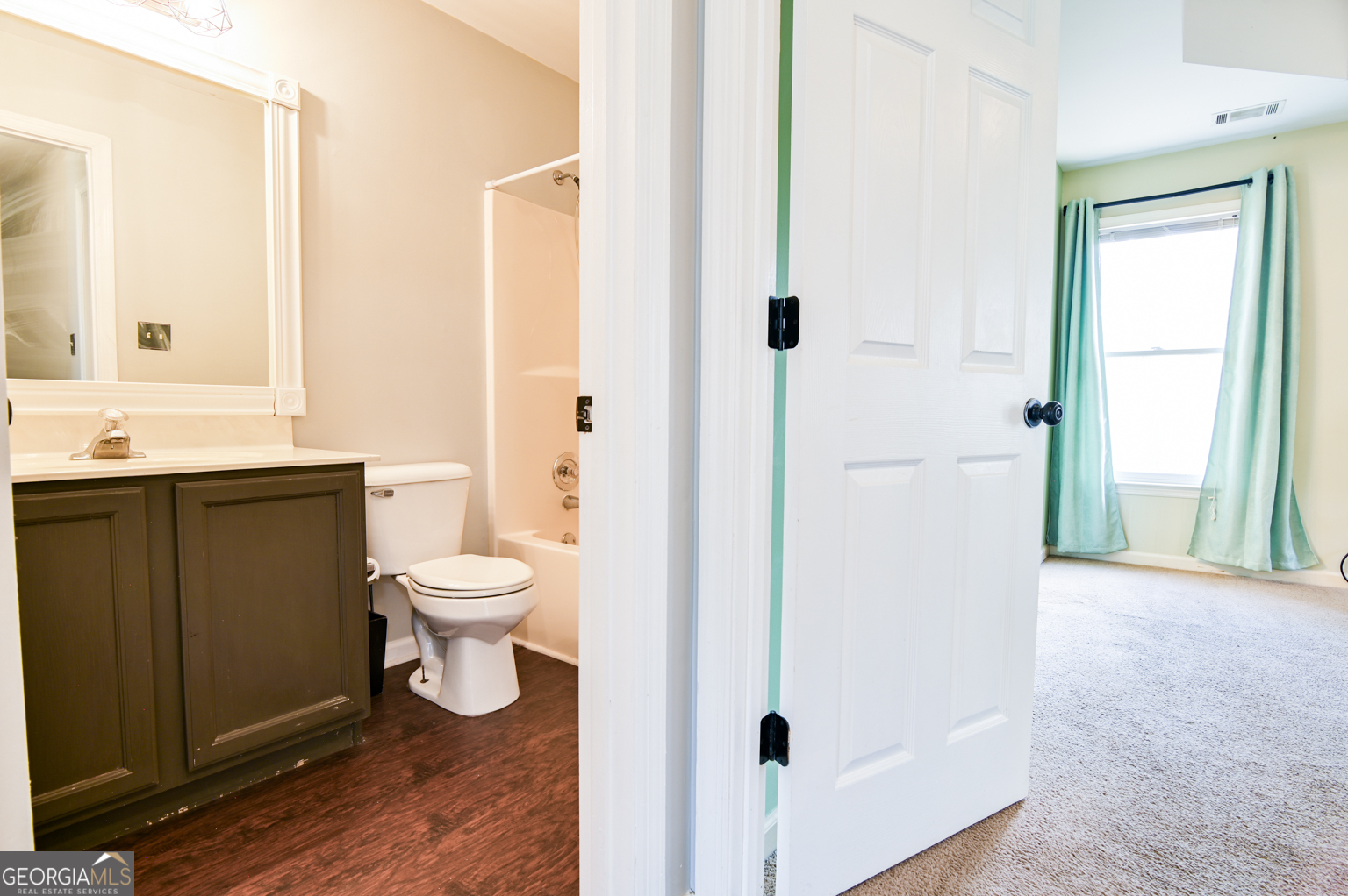 Athens, Georgia 30606, United States, 3 Bedrooms Bedrooms, ,3 BathroomsBathrooms,Residential,Active,251647