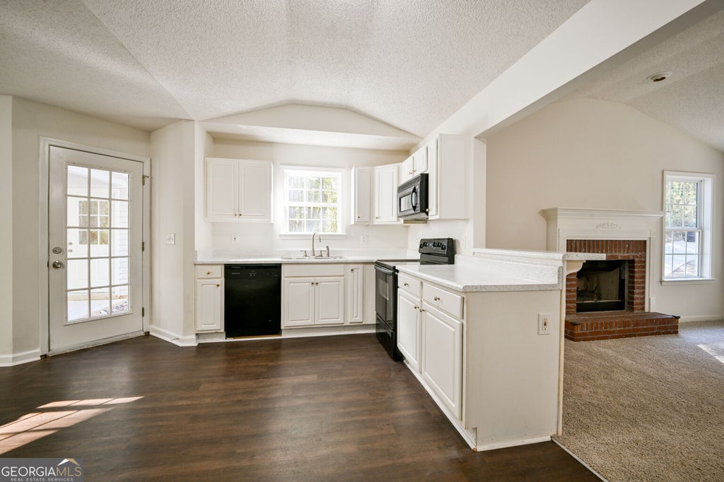 Photo of 84 Moody Farm Road, Newnan, GA 30263 (MLS # 10881578)