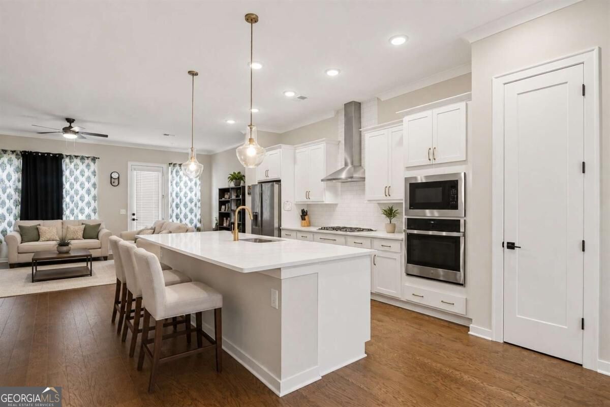 495 Ashbury DR