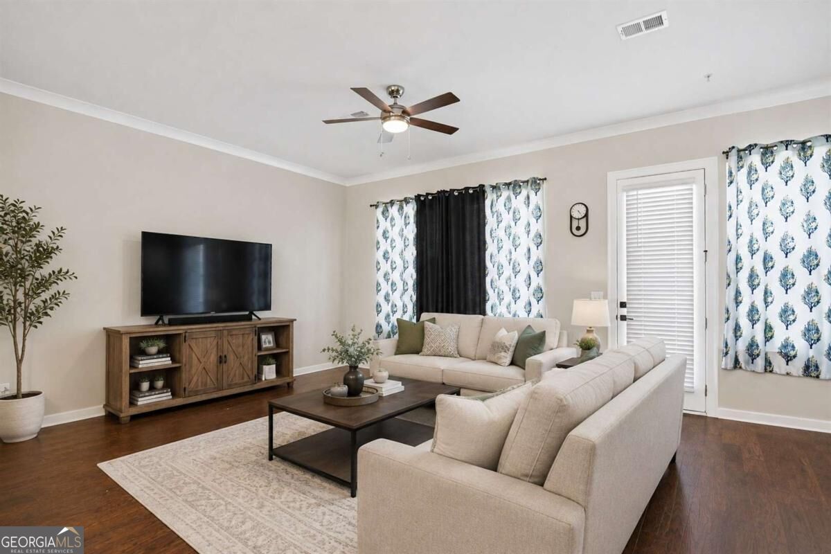495 Ashbury DR
